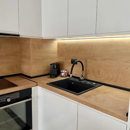 Selena 50m To Metro With Free Parking Sofia